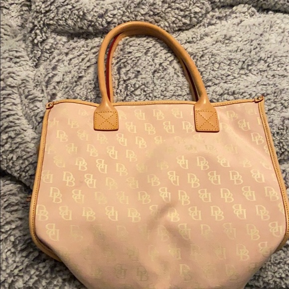 Dooney & Bourke bag - Picture 3 of 4
